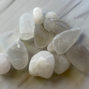 Tumbled White Quartz (1oz = approximately 2 stones)